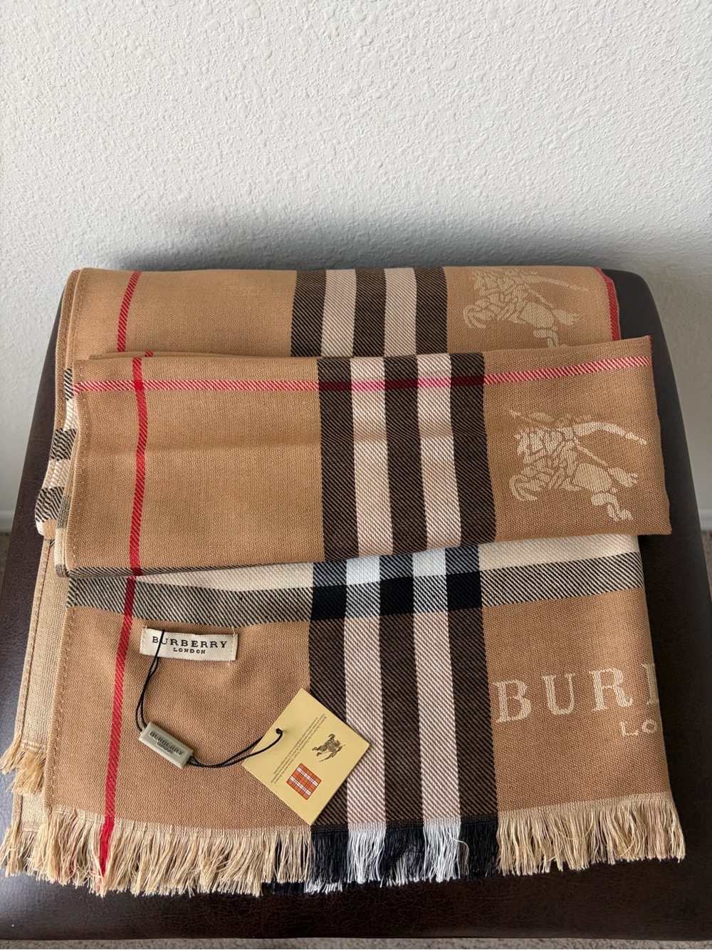 Burberry Tan Camel Wool Scarf Classic Pattern with Red Accents NWT